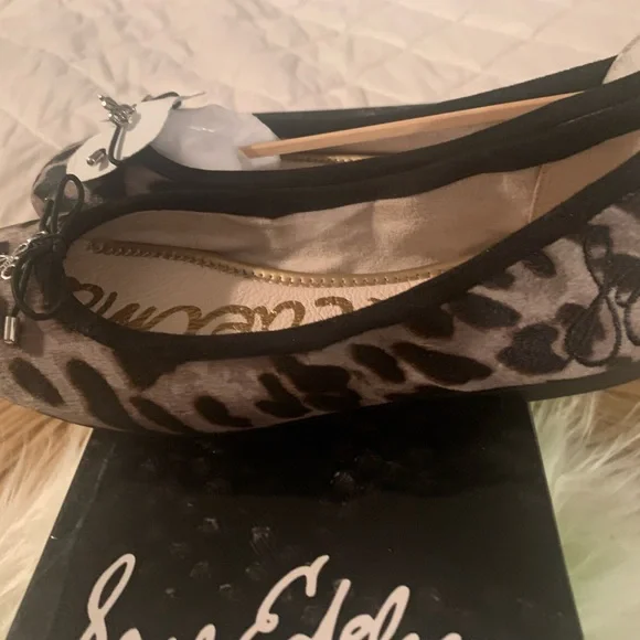 SAM EDELMAN FELICIA GREY LEOPARD SHOE. - Picture 5 of 6